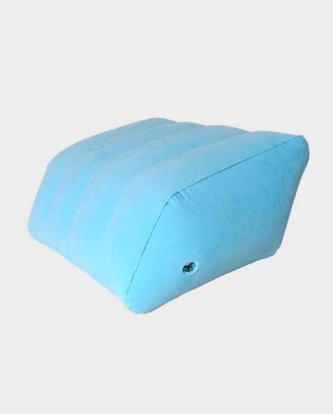 Inflatable wedge pillow | Travel leg clouds